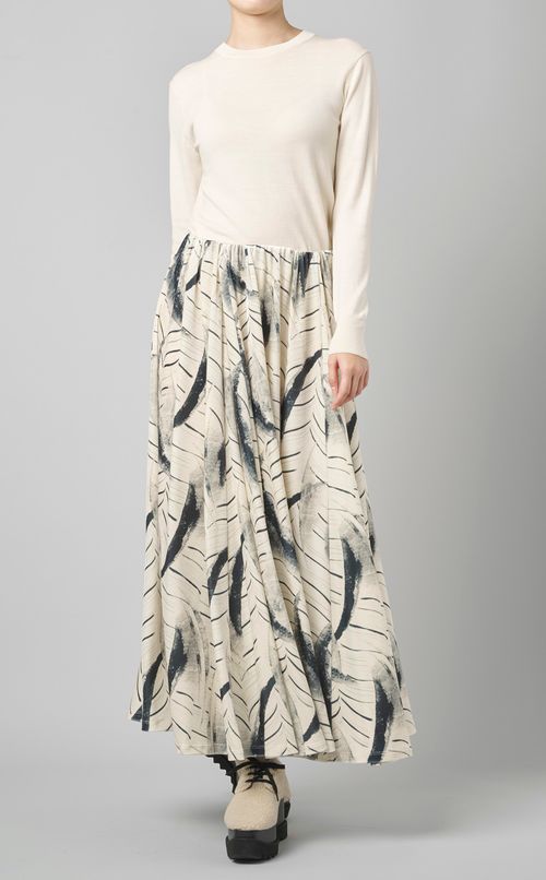 フェザープリントベルベットスカート