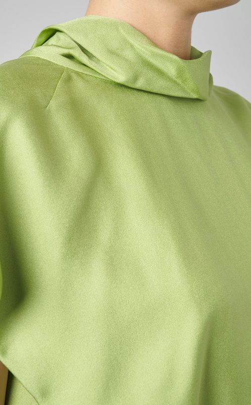 シルクスタンドカラーブラウス