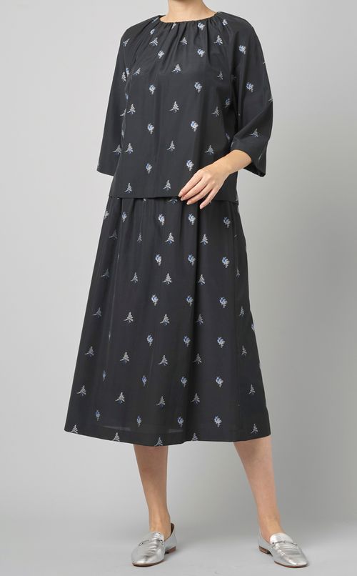 フラワージャガードスカート