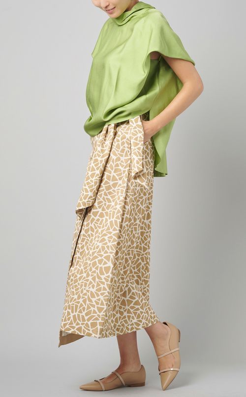 シルクスタンドカラーブラウス