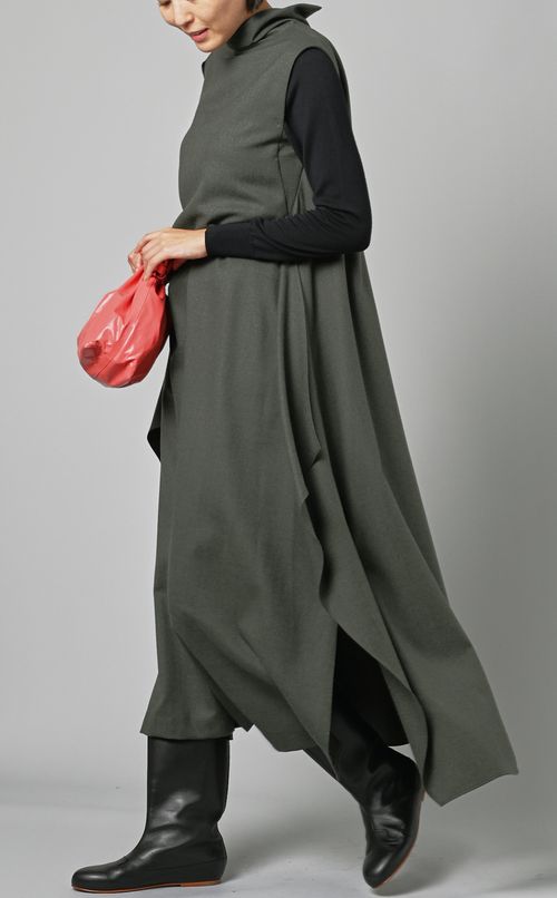 ウールノースリーブワンピース