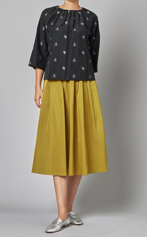 ギャザーフレアスカート