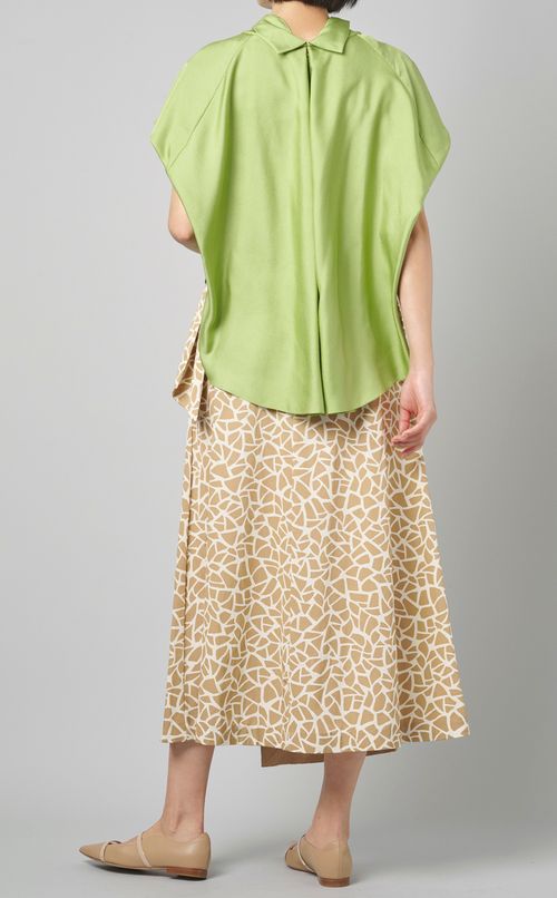 シルクスタンドカラーブラウス