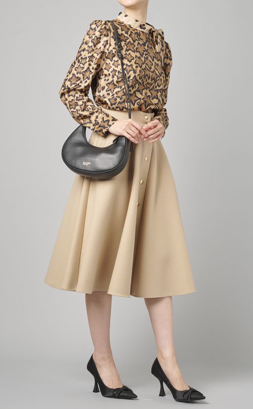 フロントボタンフレアスカート