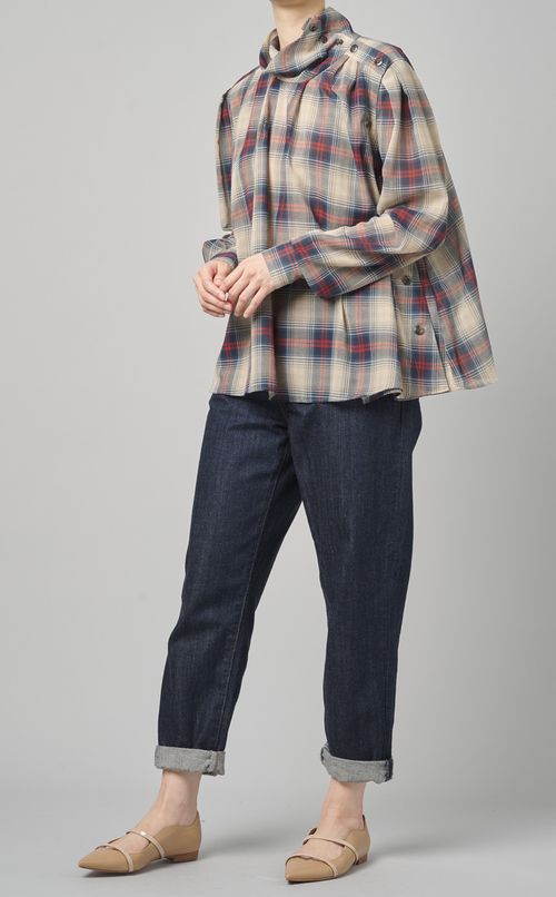 チェック柄ハイネックブラウス