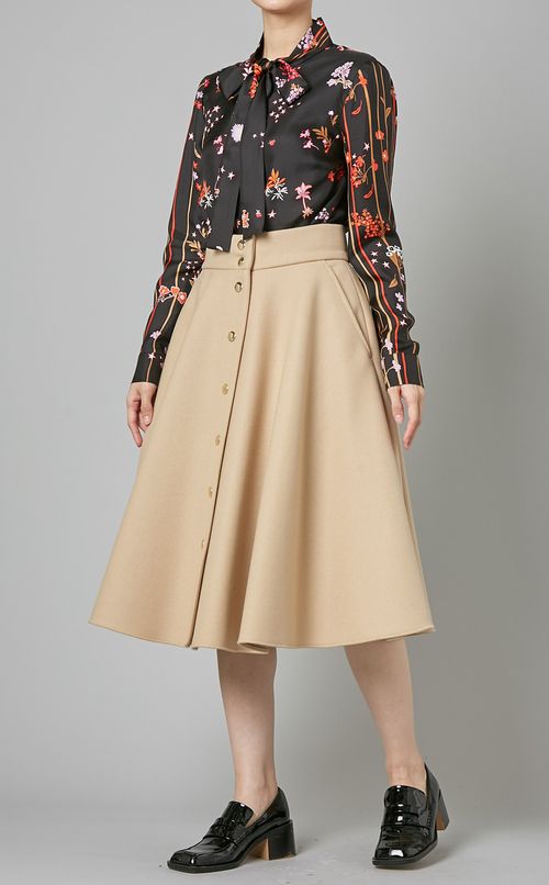 フロントボタンフレアスカート