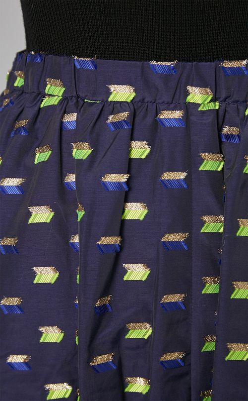 マルチジャガードスカート