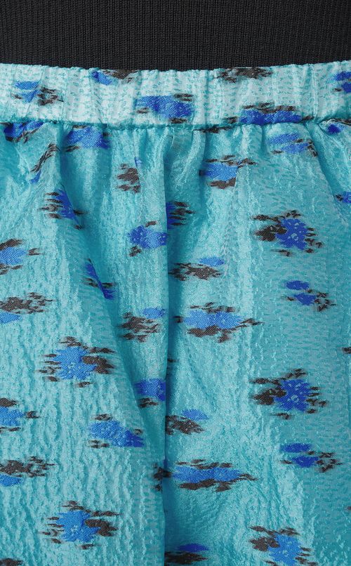 マルチジャガードスカート