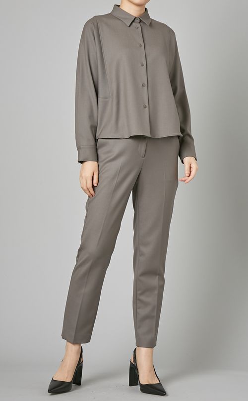 クロップドテーパードパンツ