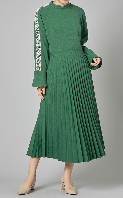 ケミカルレースプリーツワンピース