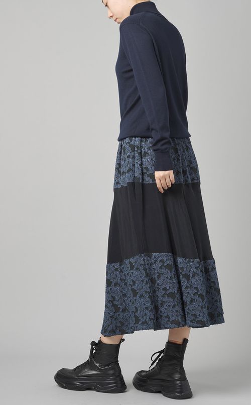 フラワージャガードスカート