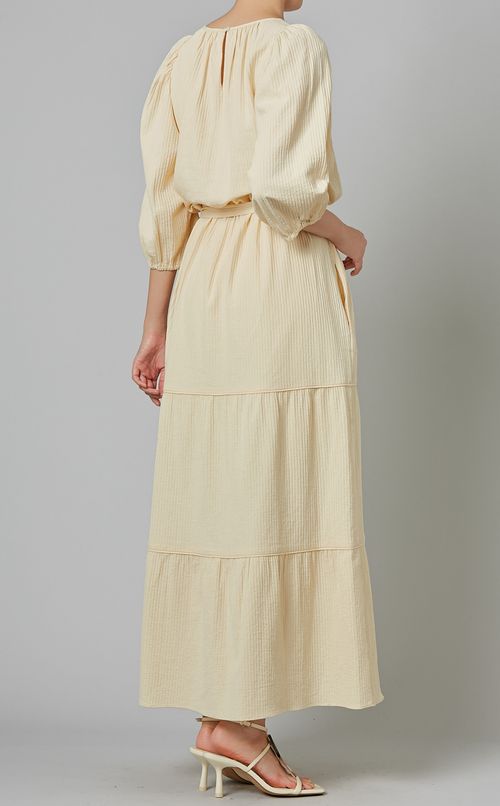 ギャザースリーブティアードマキシドレス