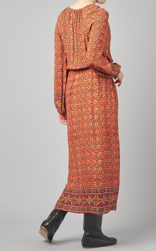 フォークロアプリントロングワンピース