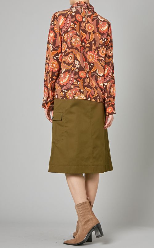 プリントハイネックブラウス