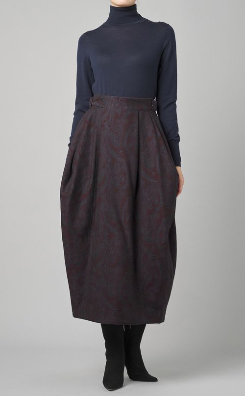 コクーンジャガードスカート