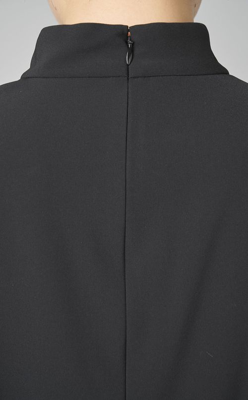 ランダムタックハイネックブラウス