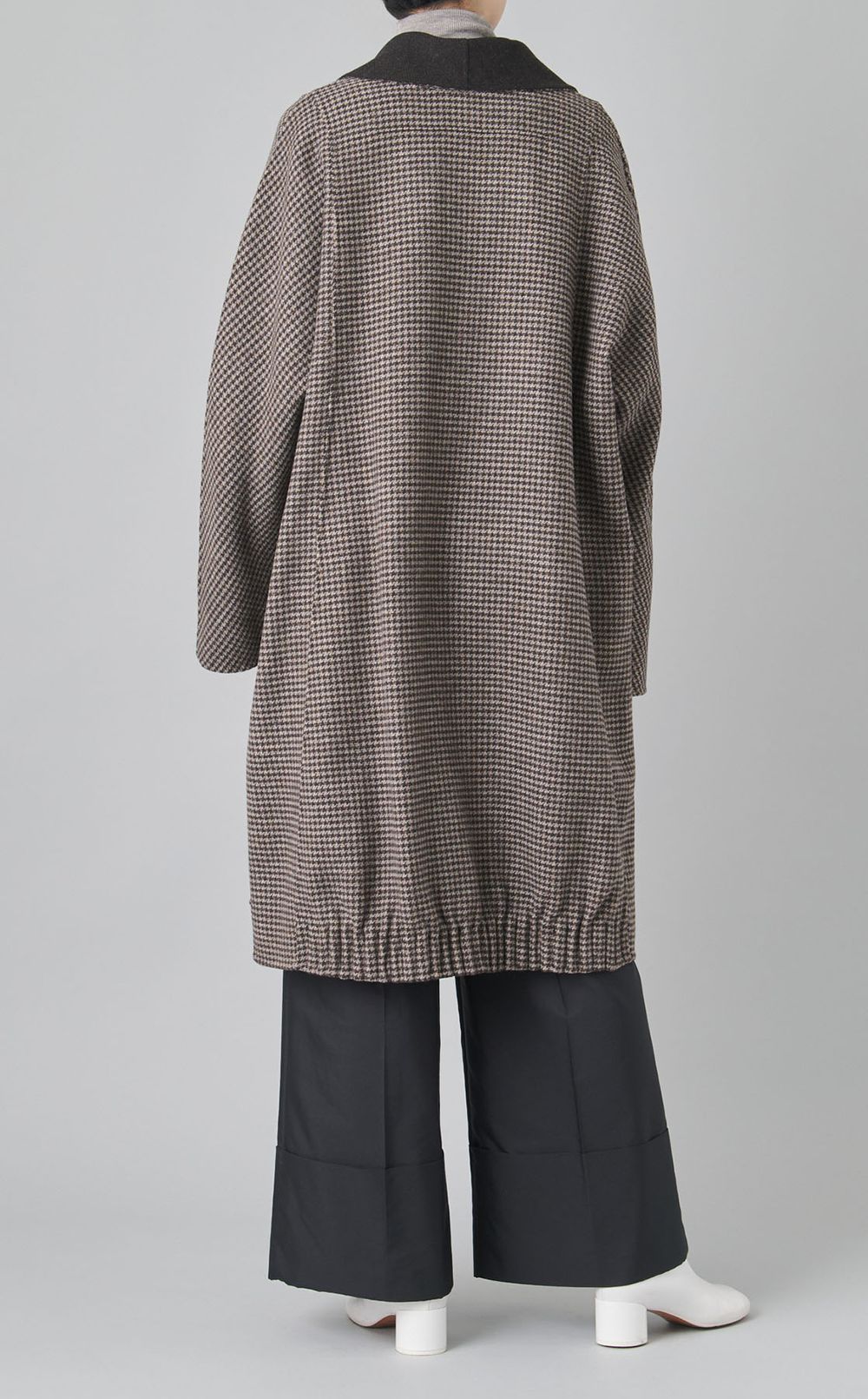 ショールカラーロングコート