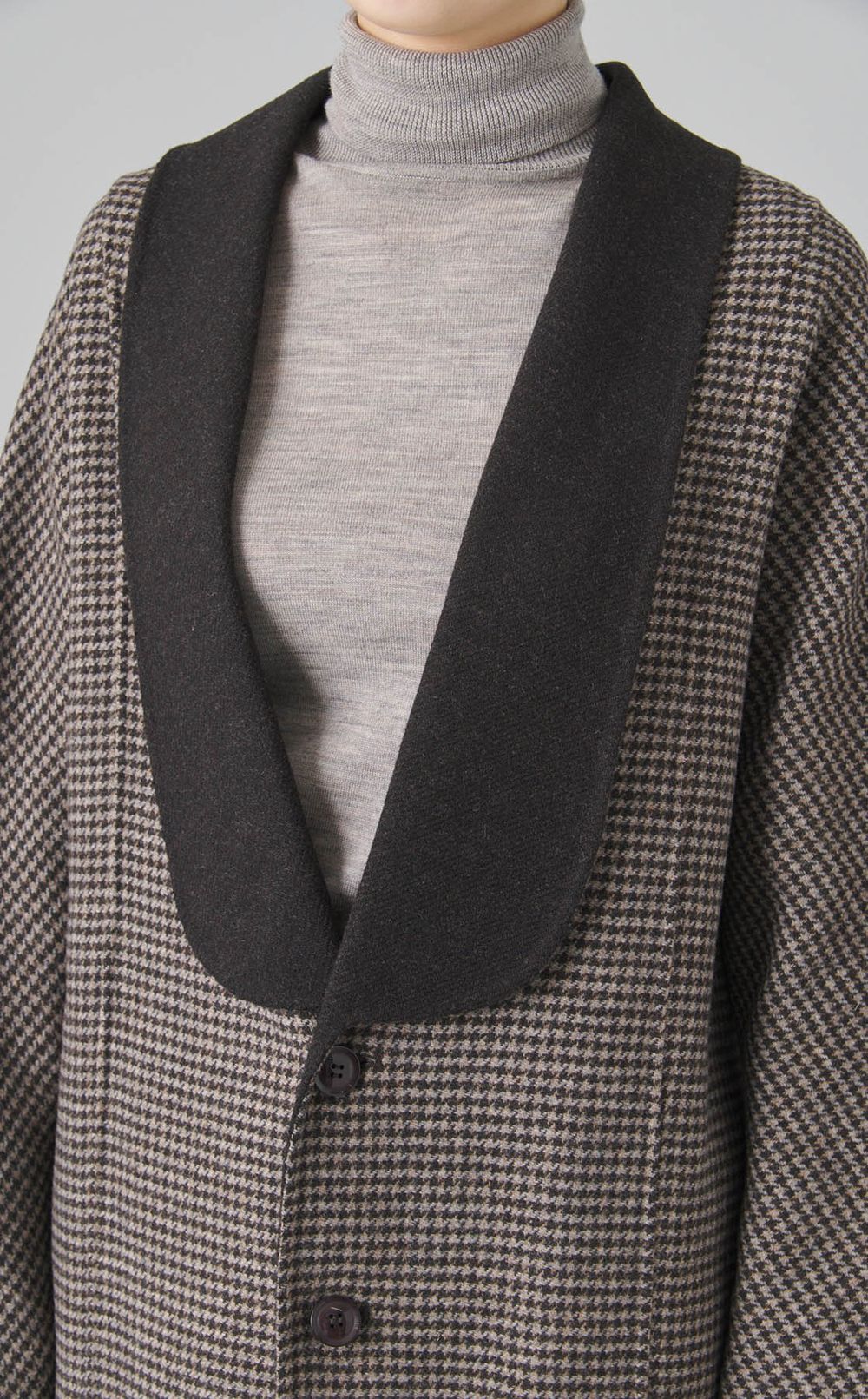 ショールカラーロングコート