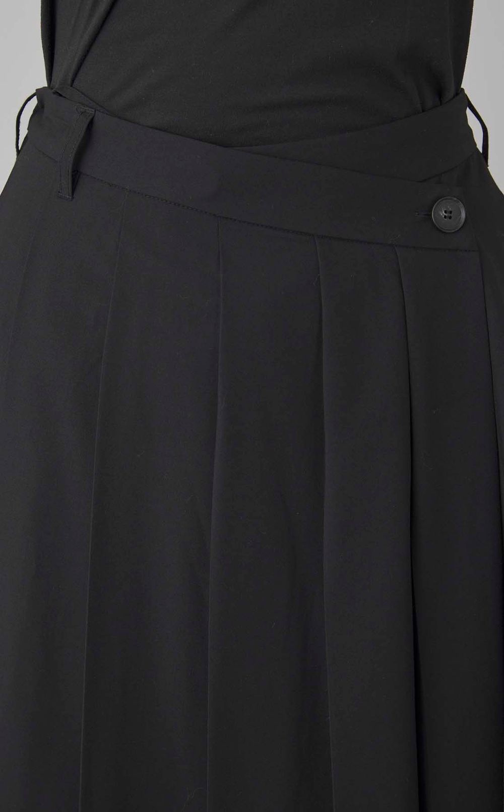 プリーツスカートレイヤードパンツ