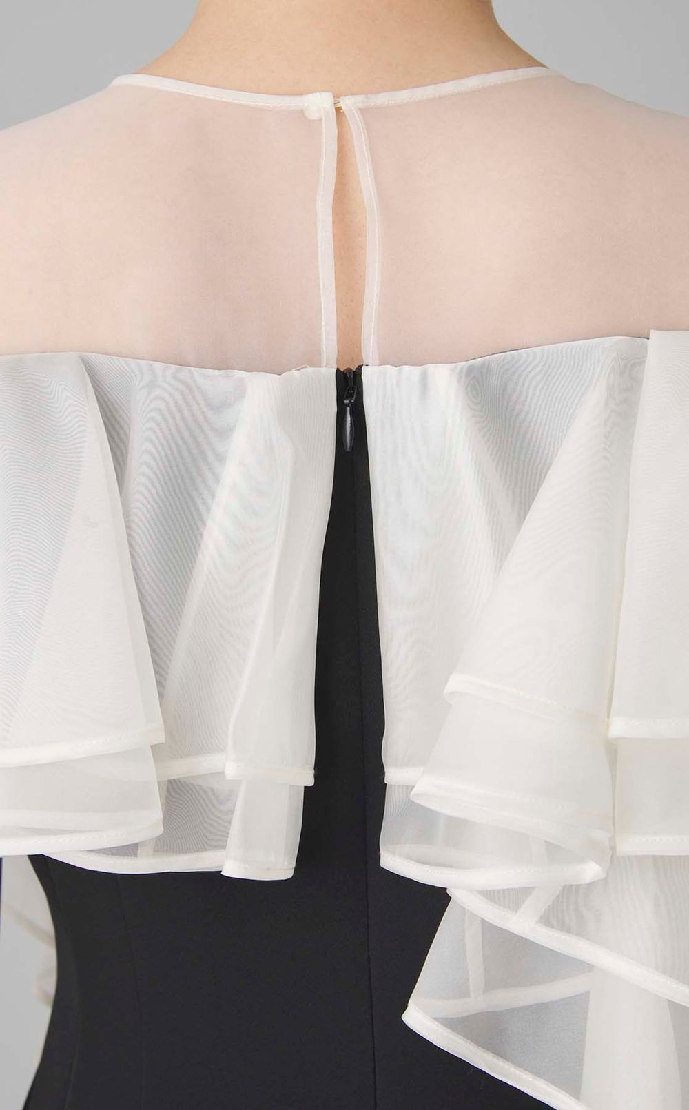 ラッフルフローワンピース