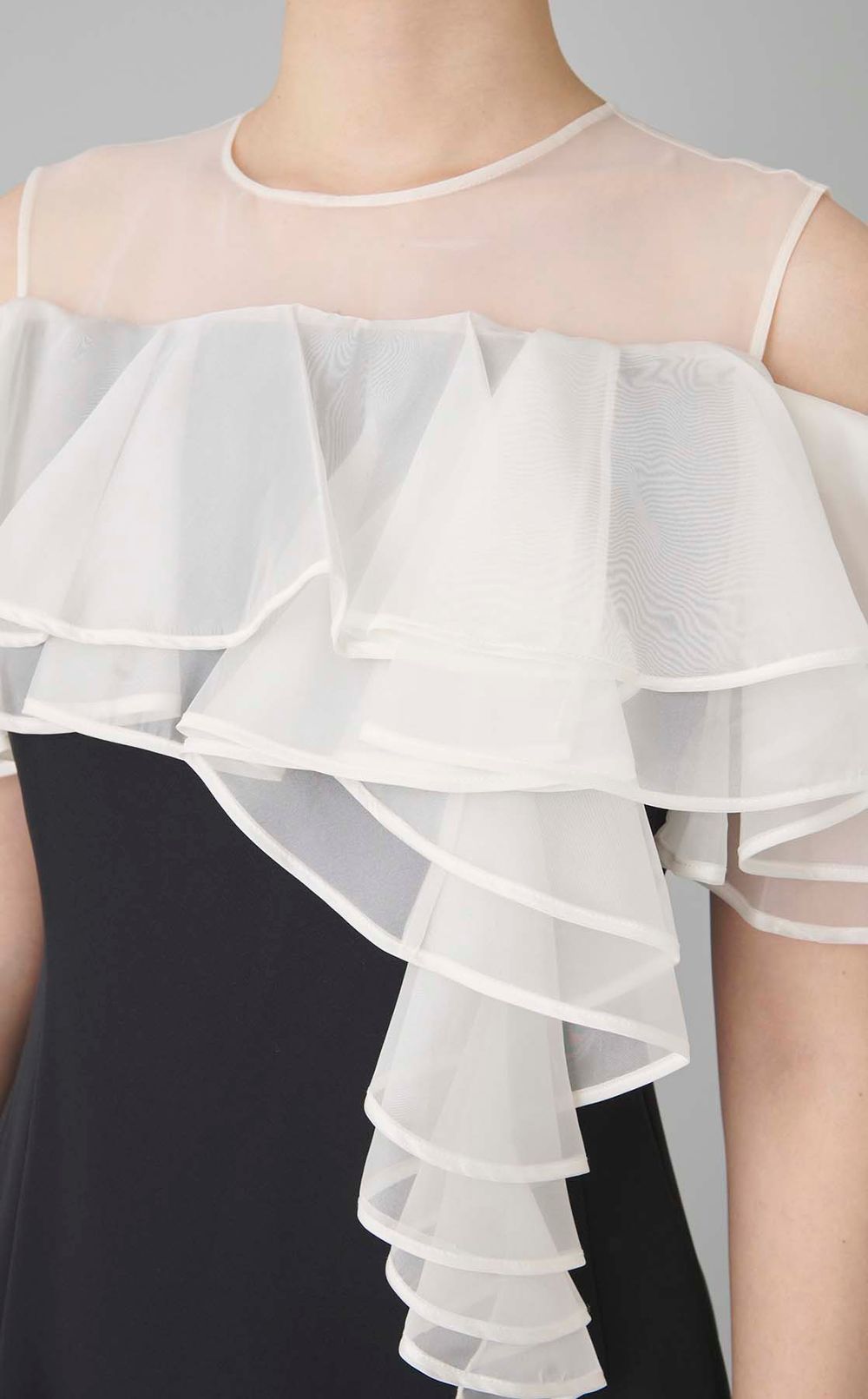 ラッフルフローワンピース