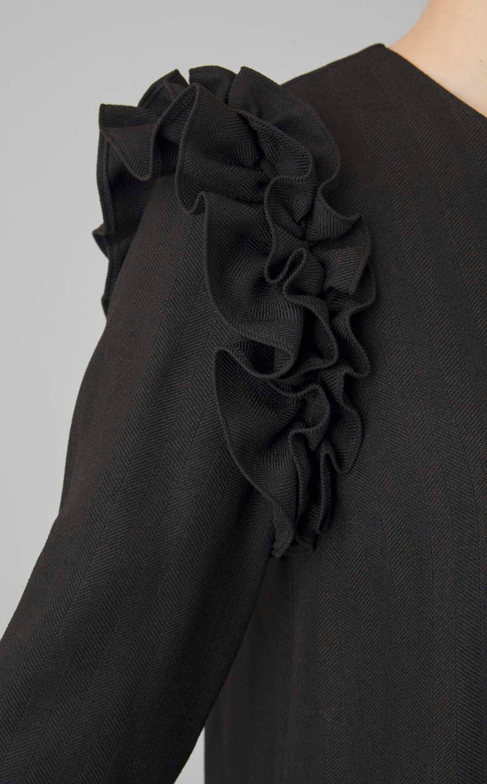 フリルスリーブリボンワンピース