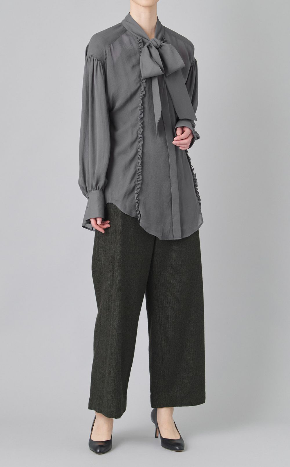 シフォンフリルボウタイブラウス