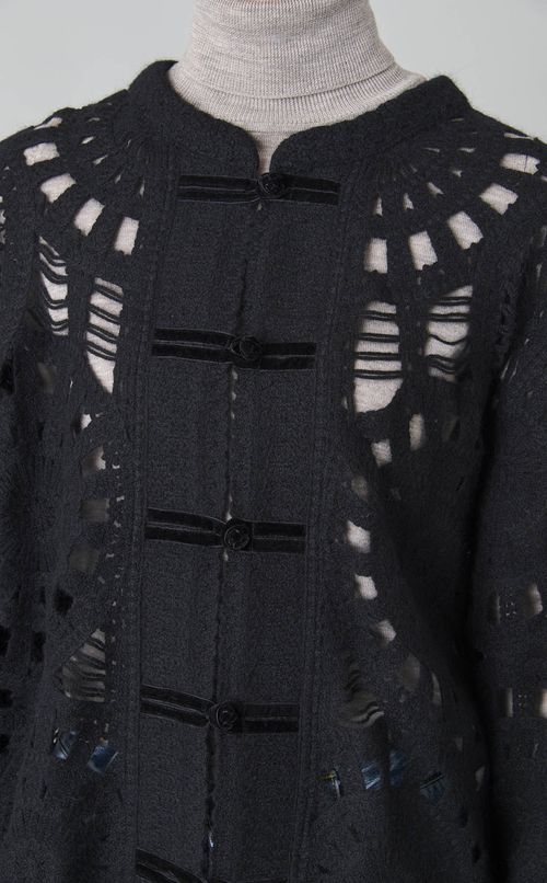 エンブロイダリーニットジャケット