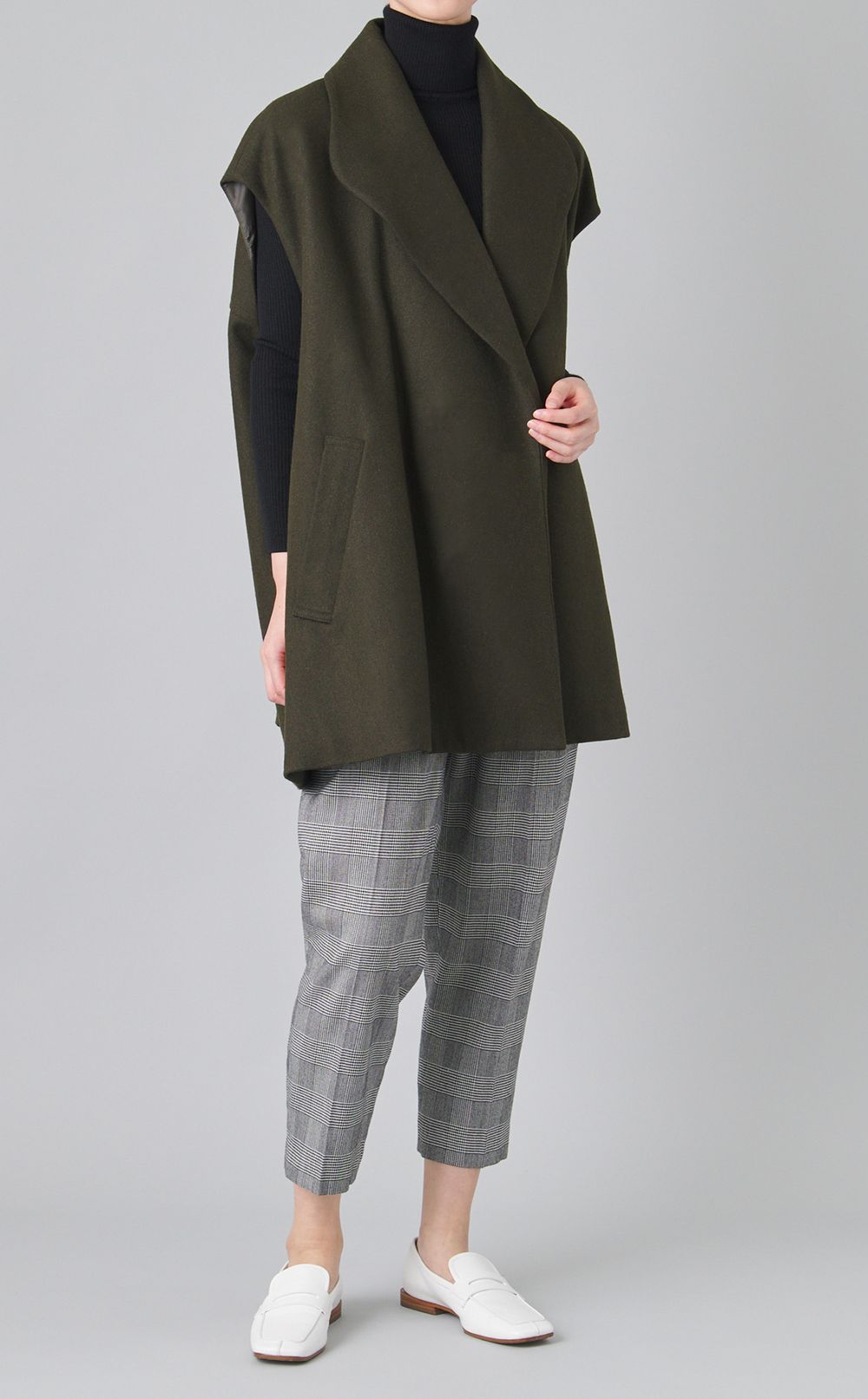 オーバーサイズスリーブレスコート