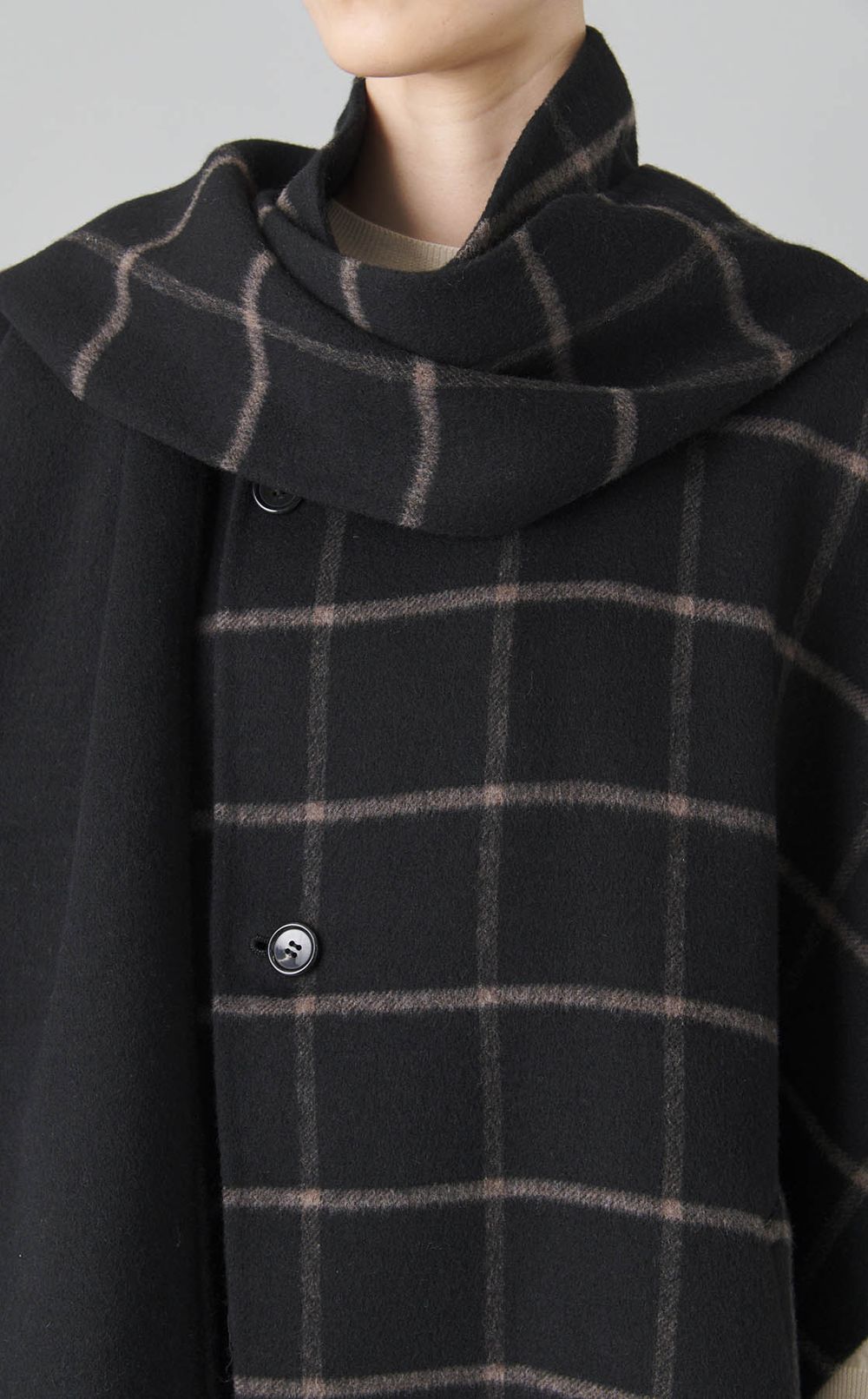 フードマフラー付きポンチョコート