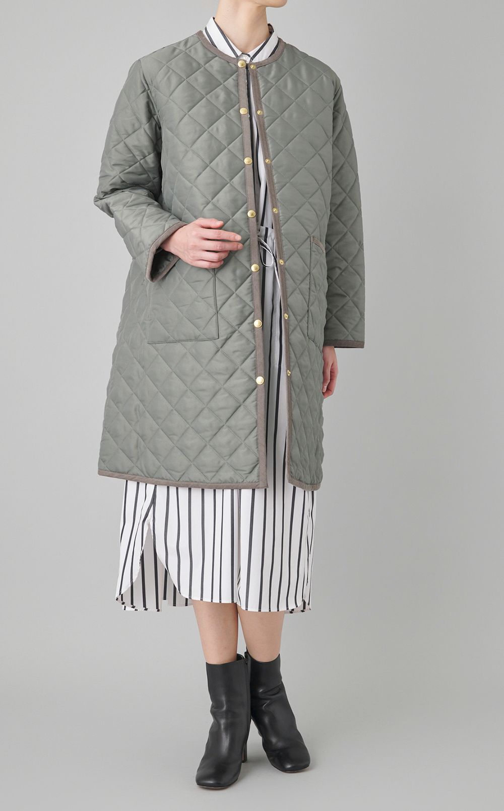 バックタックシャツワンピース