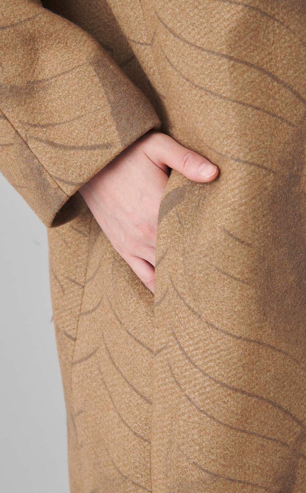 プリントウールロングコート