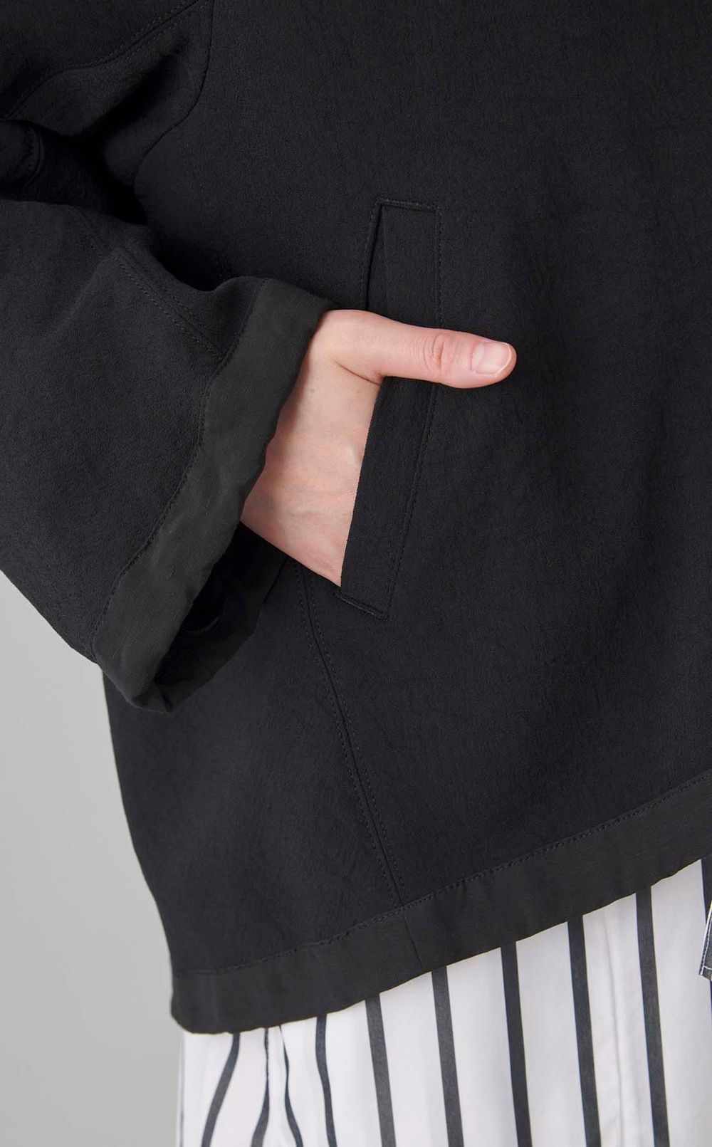 ゴールドジップライトブルゾン