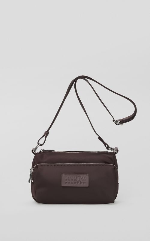 ナイロンクロスボディバッグ