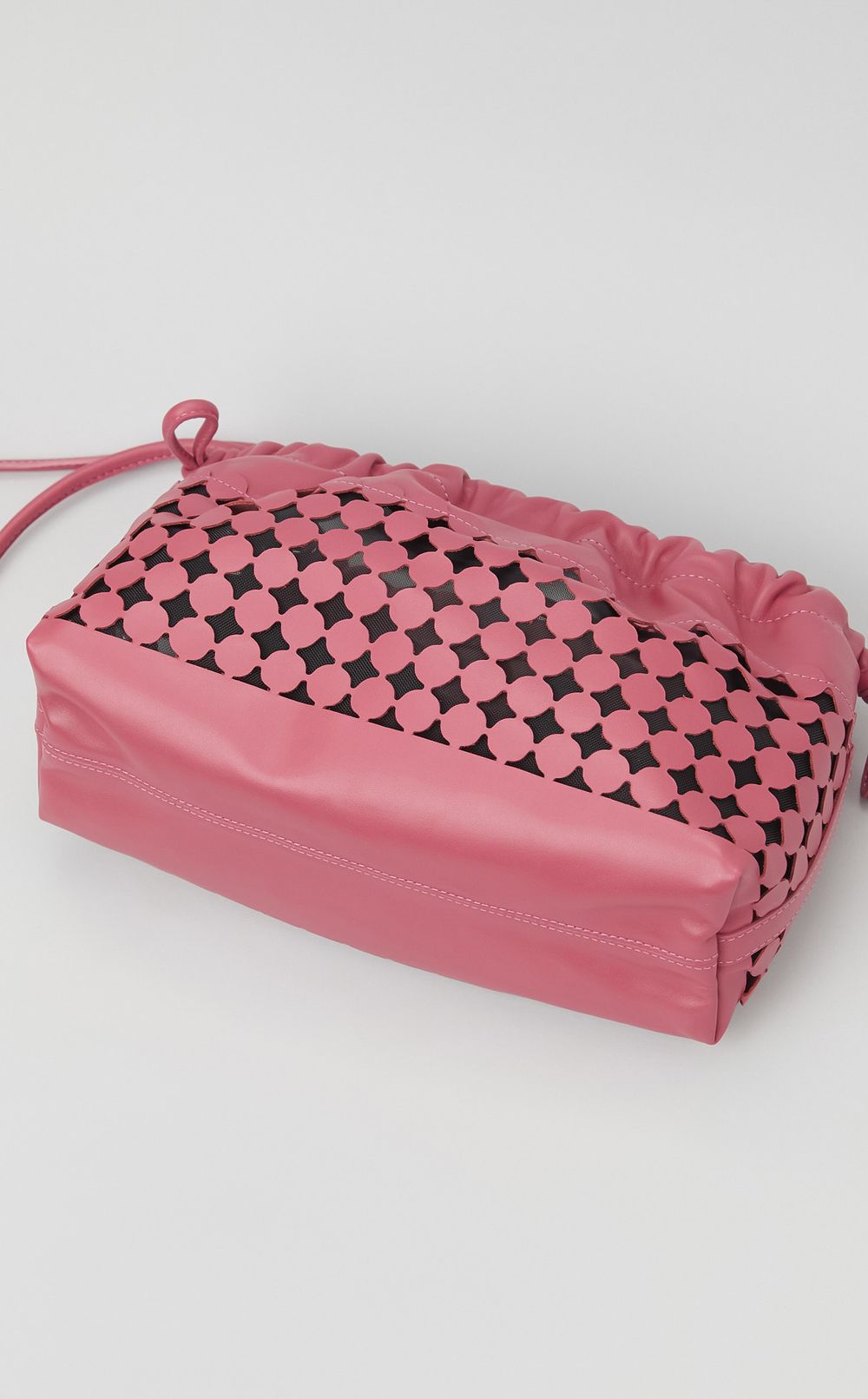 TWINカットワークショルダーバッグ