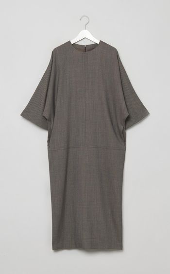 ウールドロップショルダーワンピース