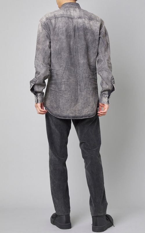 タブカラーデニムシャツ