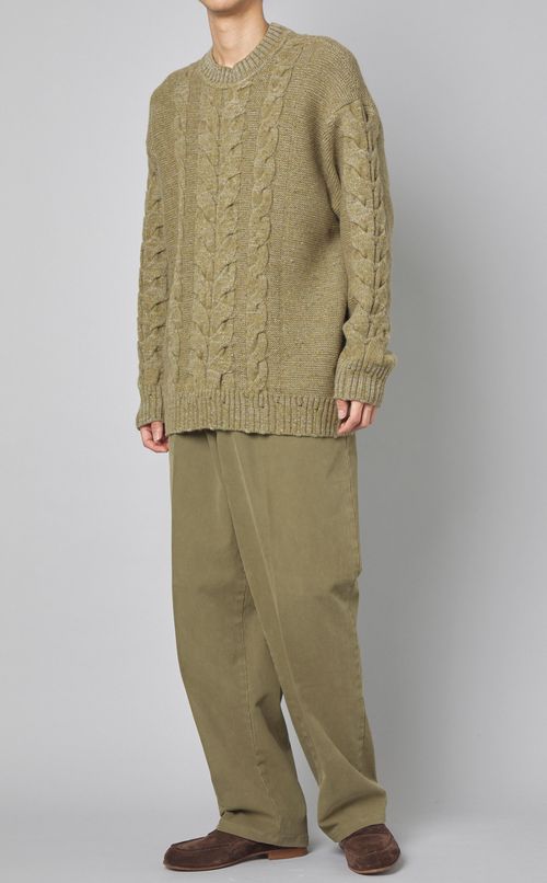 ケーブルニットプルオーバー