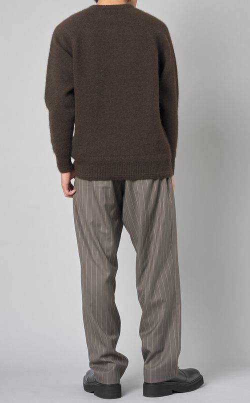 ヤクプルオーバーニット