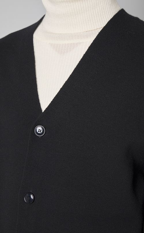 ラムウールVネックカーディガン