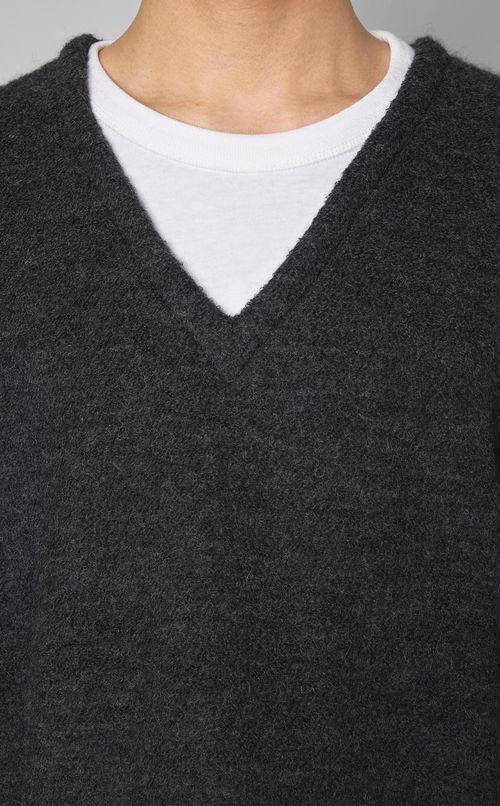 ウールパイルVネックプルオーバー