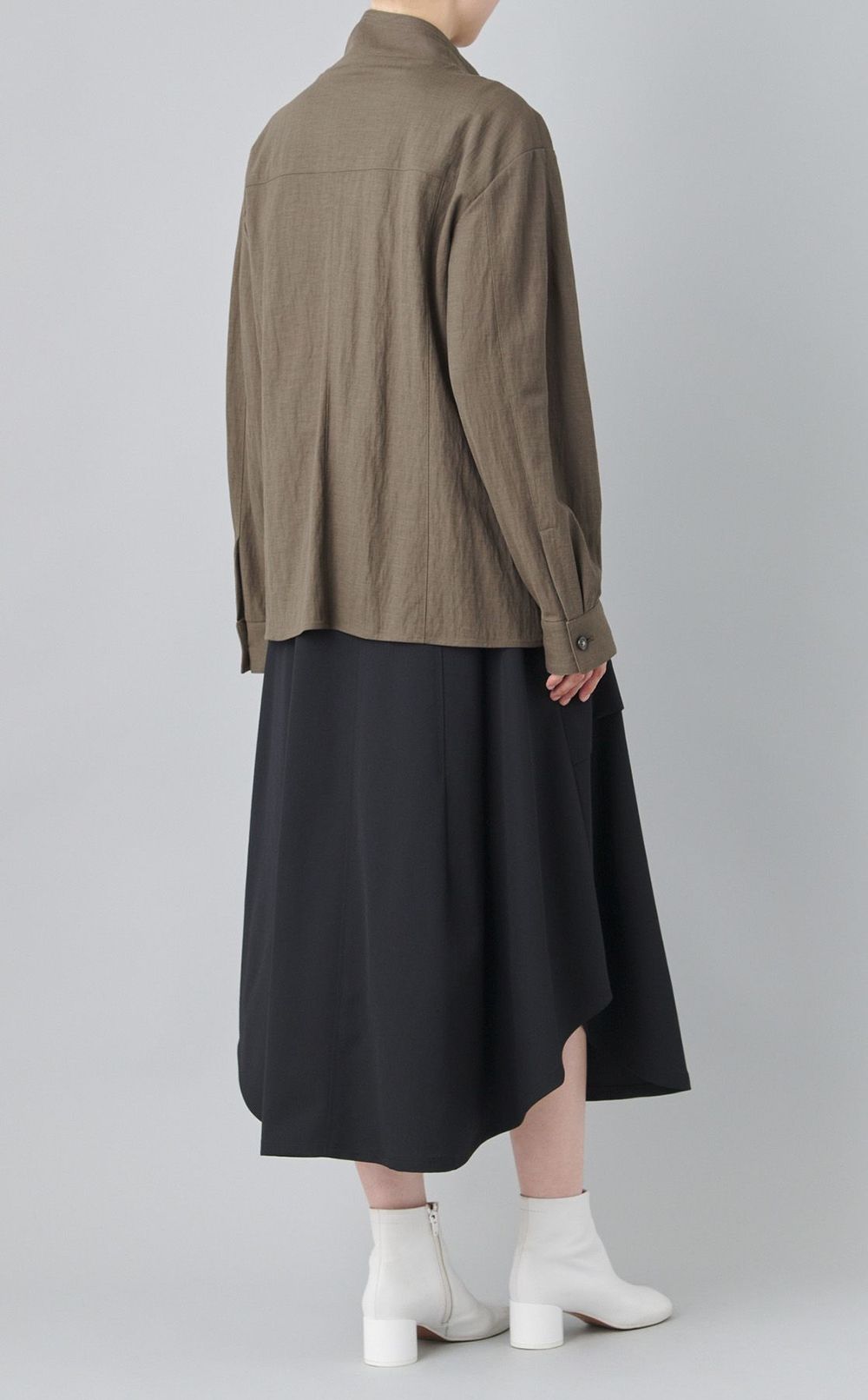 ドレープカラーロングスリーブシャツ