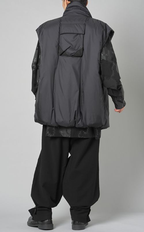 ナイロン中綿ベスト