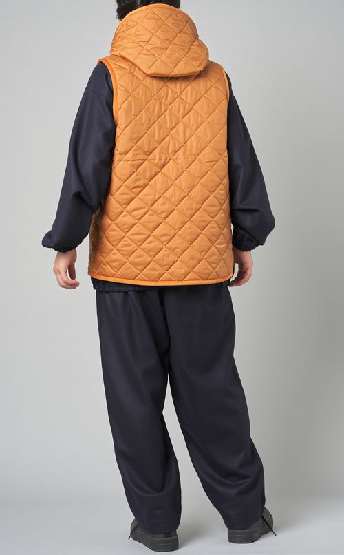 フーデッドキルティングジレ