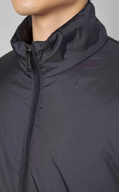 ナイロン中綿ブルゾン