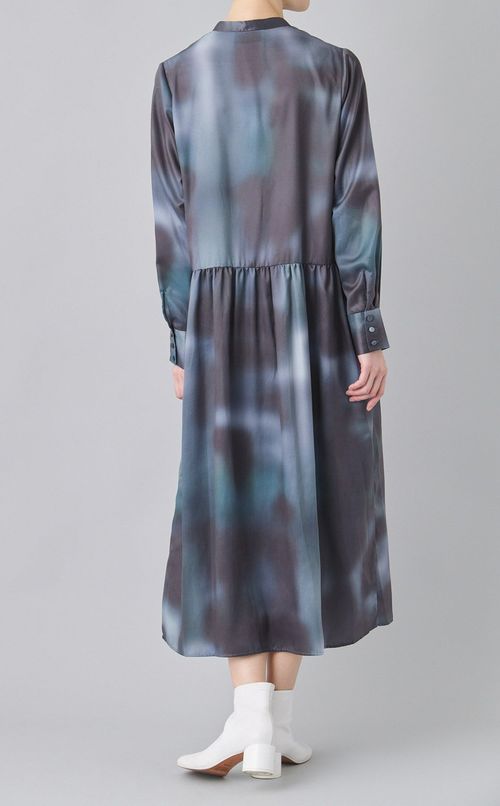 オーロラプリントギャザーワンピース