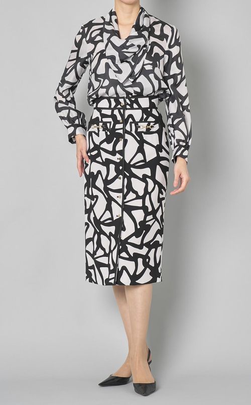 モダンジオメトリックプリントブラウス