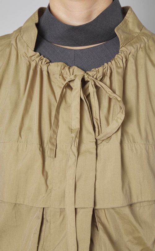 スタンドカラードローコードブルゾン