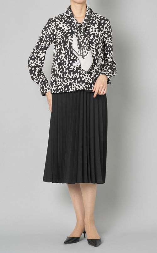 コルセットプリーツスカート