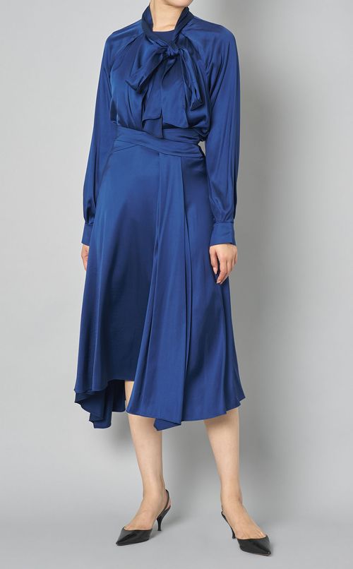 ストレッチサテンギャザースカート